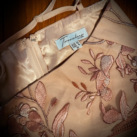 Twosisters High-Low Dress (US 6) - Picture 10 of 10